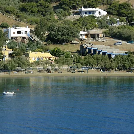 Aparthotel Cavo Perlevos 3*
