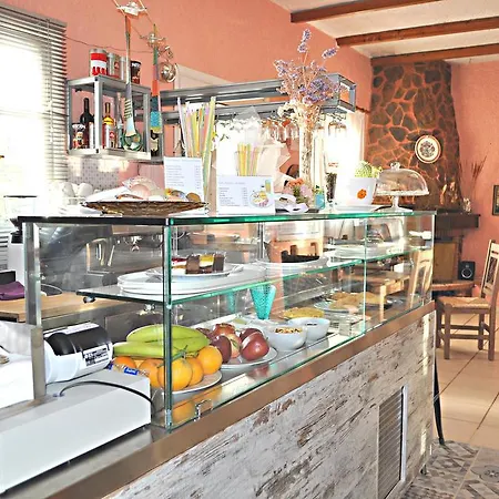 Cavo Perlevos Aparthotel Otziás