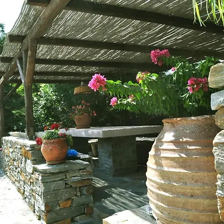 Cavo Perlevos Studios Aparthotel Otzias
