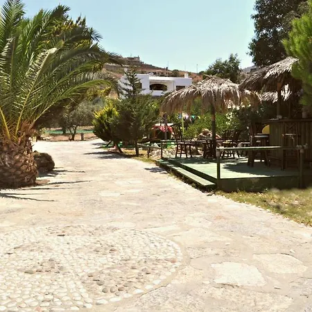 Cavo Perlevos Studios Aparthotel 3*