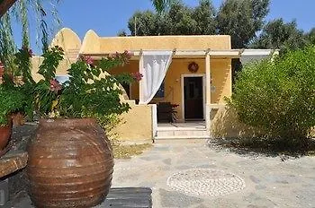 Apart-hotel Cavo Perlevos 3*
