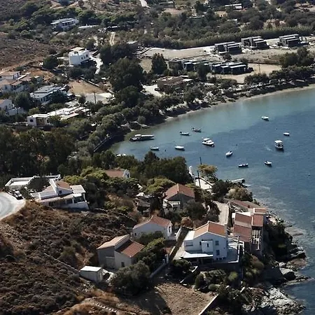 Apart-hotel Cavo Perlevos 3*