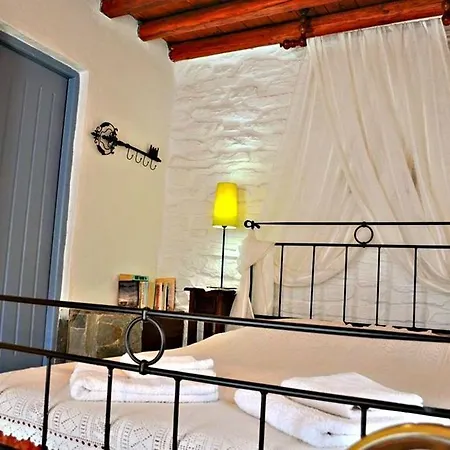 Cavo Perlevos 3* Otziás