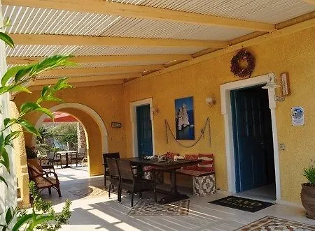 Cavo Perlevos Studios 3* Otzias